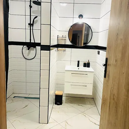 Gorska Cisza - Duzy, Komfortowy, Wyjatkowy Apartman Stronie Śląskie